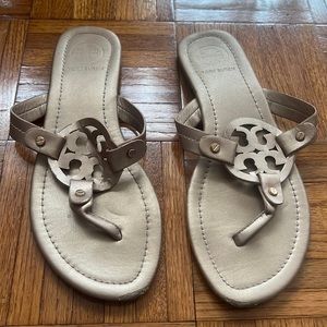 Tory Burch flats sandals see photos size 11